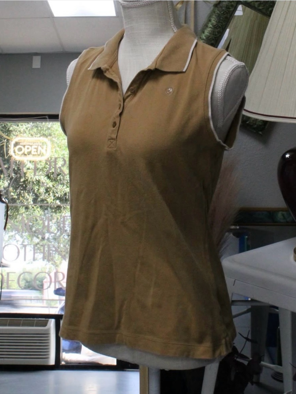 Sleeveless Polo Shirt - Camel Brown